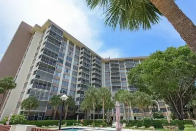 10777 W Sample Rd #910, Coral Springs: photo 1 of 22
