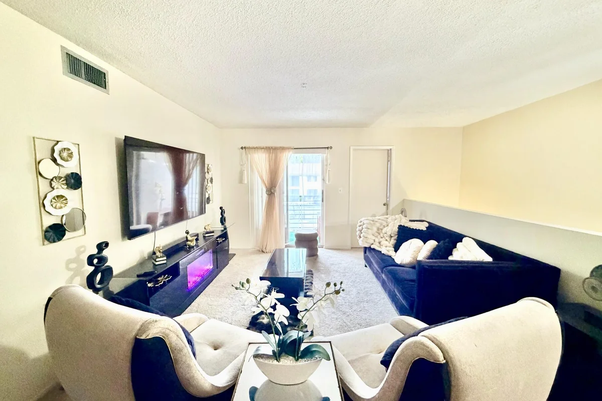 101 Gardens Dr #206, Pompano Beach: photo 1 of 13