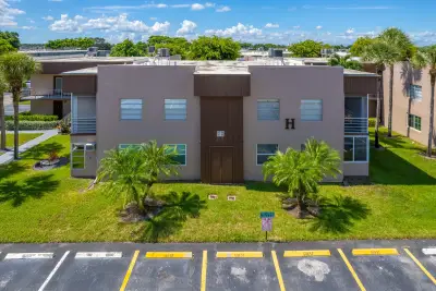 374 Piedmont H, Delray Beach: photo 1 of 36