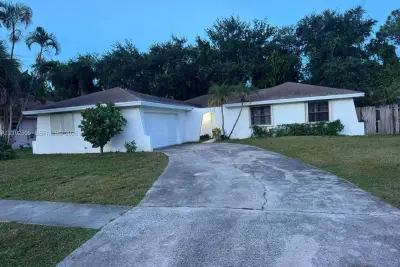 844 Ryanwood Dr, West Palm Beach: photo 1 of 24