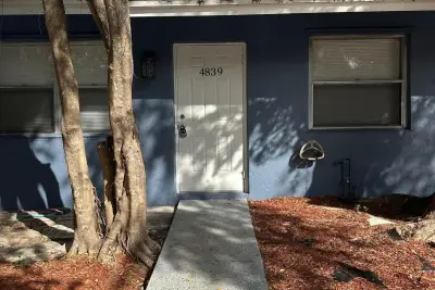 4839 Serafica Dr, Palm Springs: photo 1 of 11