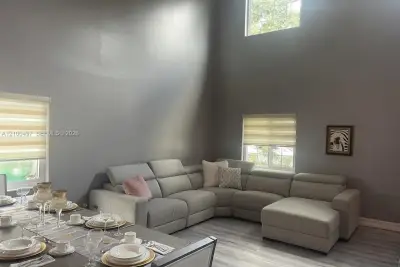 2400 SW 106th Ave, Miramar: photo 1 of 63
