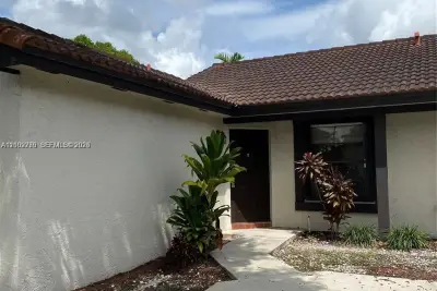 4865 SW 149th Ct #14H, Miami: photo 1 of 10
