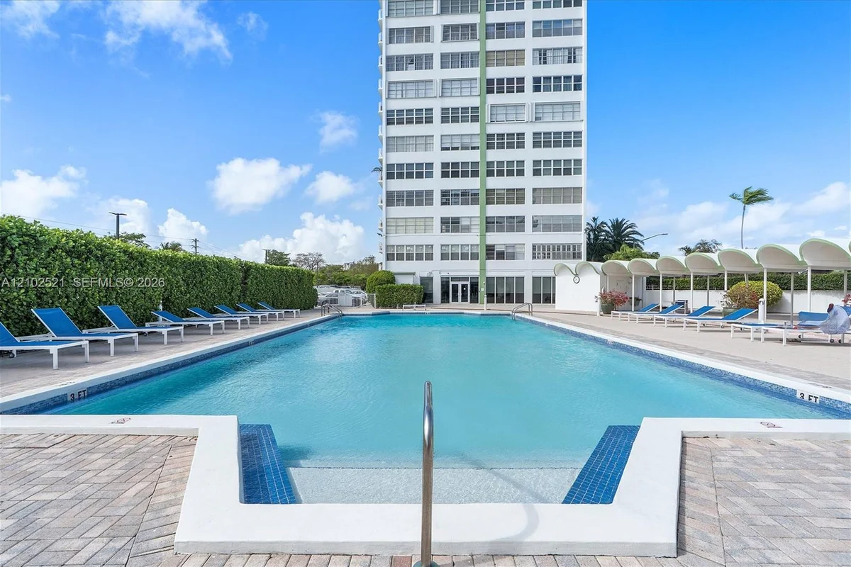 2100 Sans Souci Blvd #B111, North Miami: photo 1 of 36