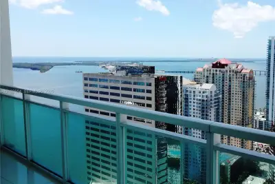 950 Brickell Bay Dr #4005, Miami: photo 1 of 5