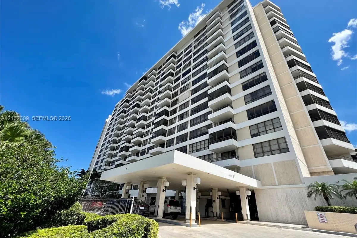 600 Three Islands Blvd #505, Hallandale Beach: photo 1 of 2