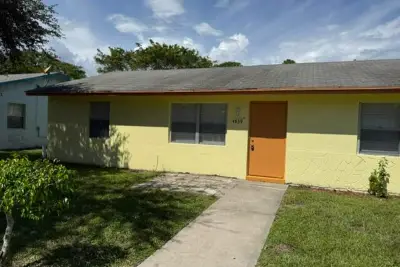 4839 Gulfstream Rd, Lake Worth: photo 1 of 13