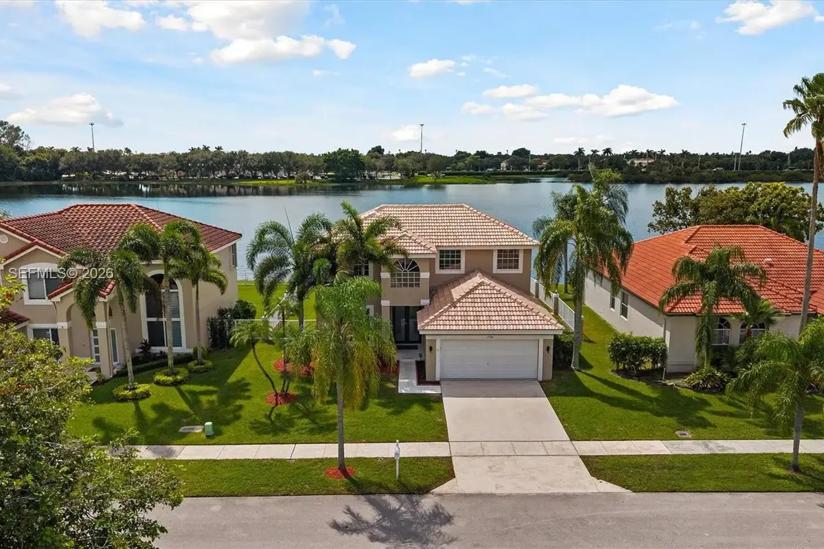17426 NW 7th St, Pembroke Pines: photo 1 of 51