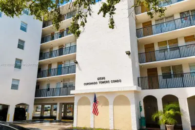 12590 NE 16th Ave #303, North Miami: photo 1 of 18
