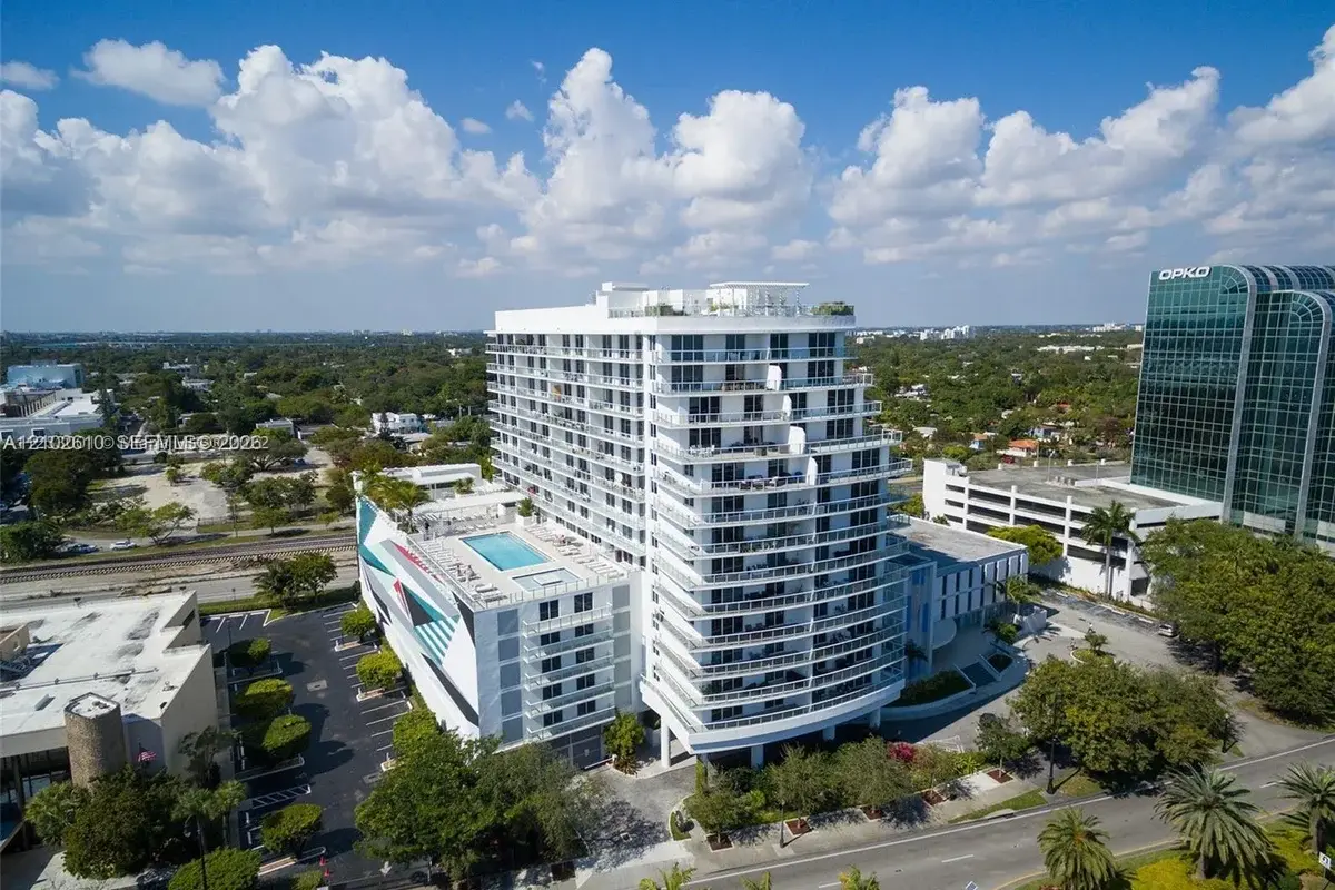 4250 Biscayne Blvd #1404, Miami: photo 1 of 10