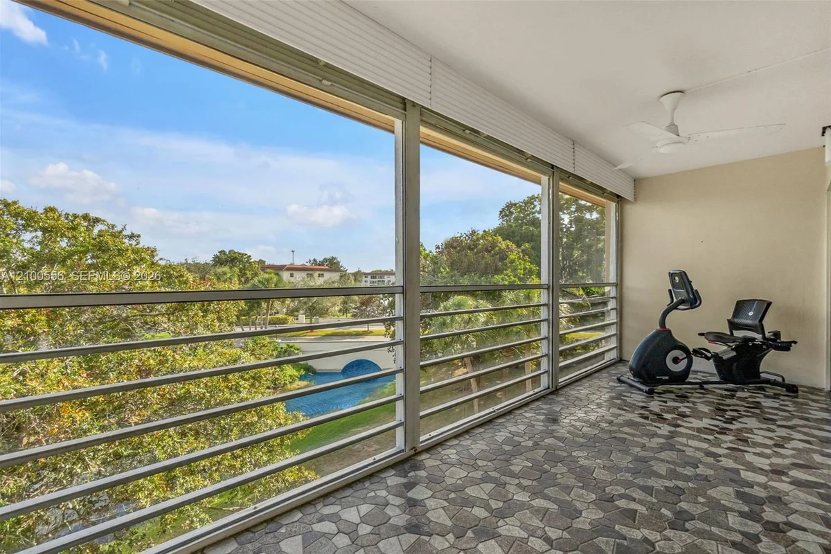 4401 Martinique Ct #C4, Coconut Creek: photo 1 of 26