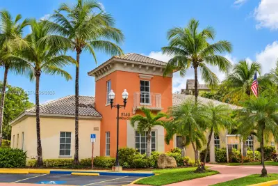 8235 Lake Dr #301, Doral: photo 1 of 16