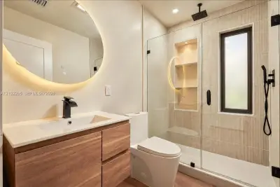 2842 NW 9th Pl, Fort Lauderdale: photo 1 of 24