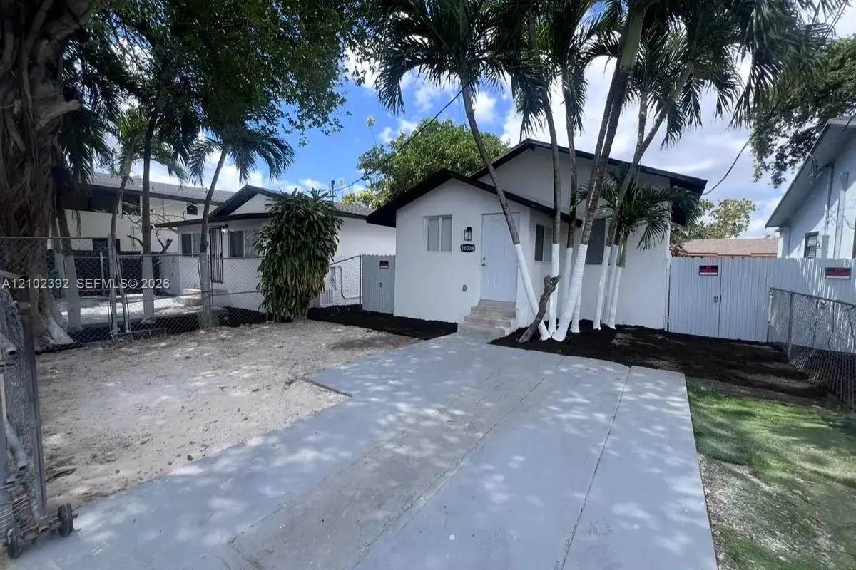 1800 SW 3rd St #C, Miami: photo 1 of 10
