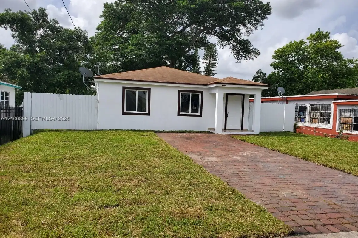 1212 NW 71st St, Miami: photo 1 of 7