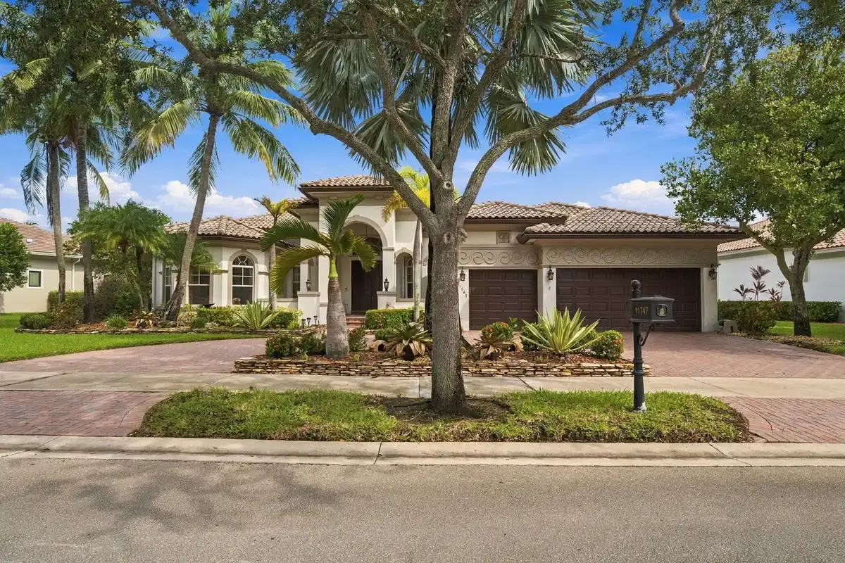 11747 NW 69th Pl, Parkland: photo 1 of 59