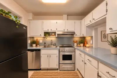 2050 NE 39th St #E307, Lighthouse Point: photo 1 of 29