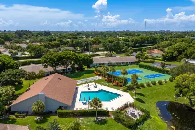 2900 Fiore Way #1050, Delray Beach: photo 1 of 7