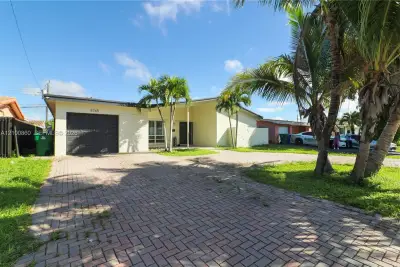6765 Ixora Dr, Miramar: photo 1 of 35