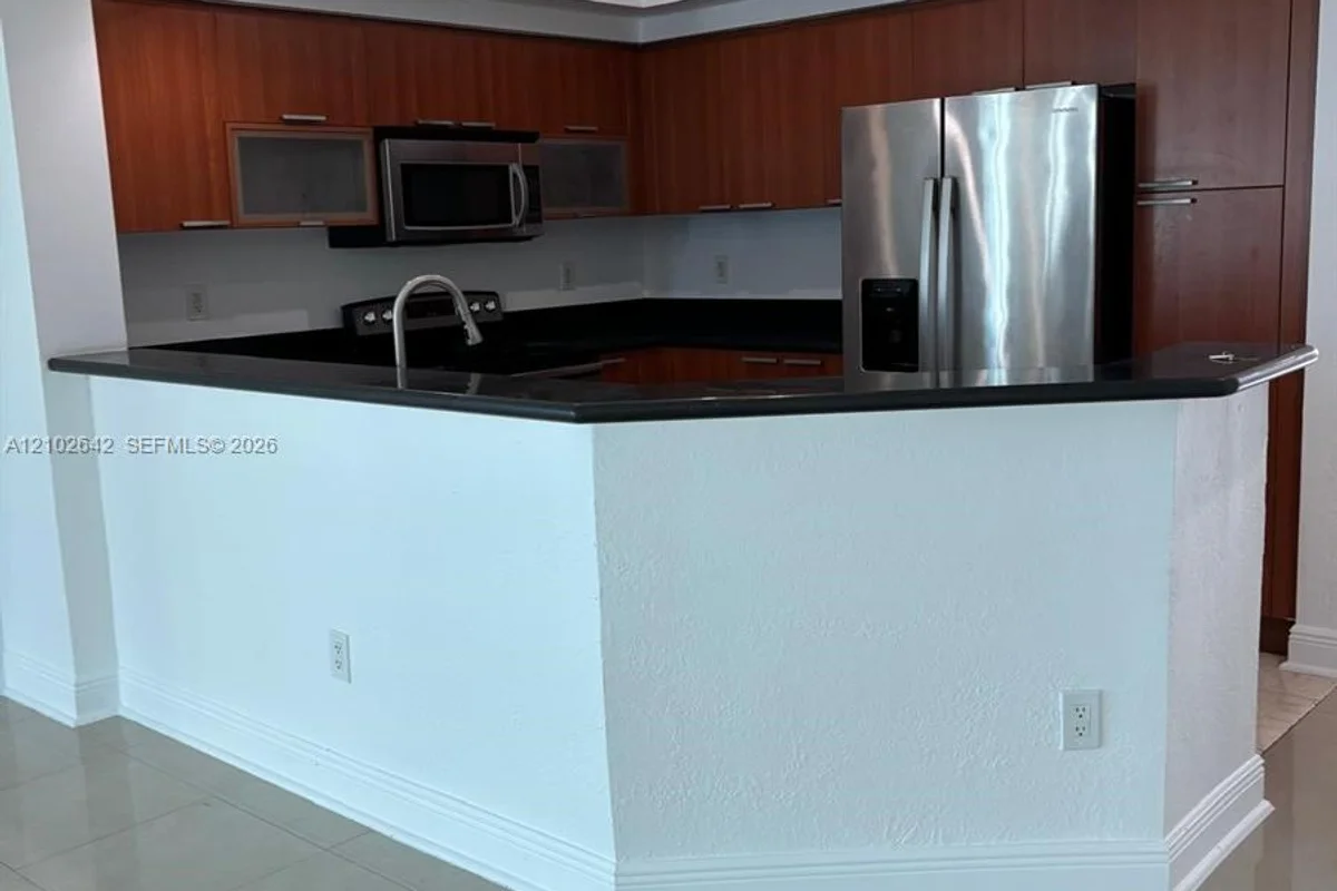 15051 Royal Oaks Ln #1606, North Miami: photo 1 of 17