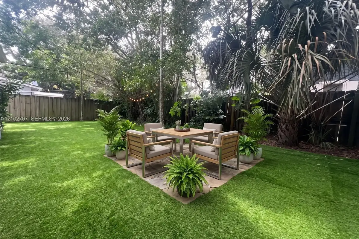 705 SW 13th Ave #4, Fort Lauderdale: photo 1 of 6