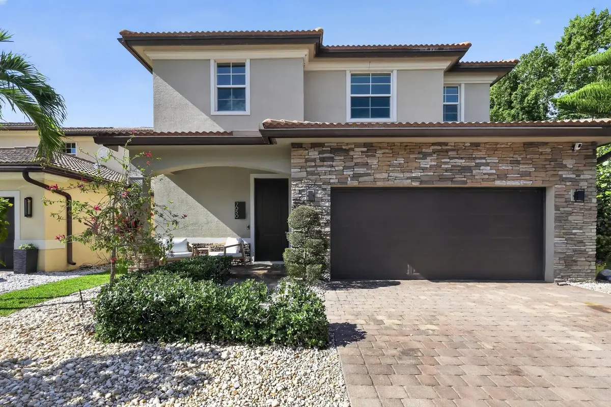 7050 Limestone Cay Rd, Jupiter: photo 1 of 32