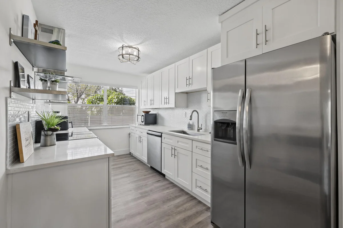 8105 NW 61st St #A203, Tamarac: photo 1 of 22