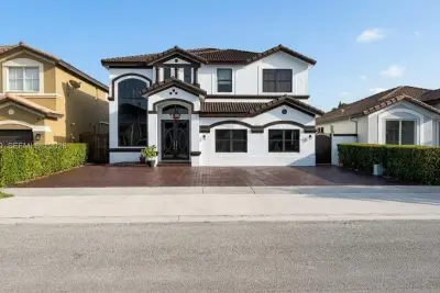 15350 SW 11 St, Miami: photo 1 of 48