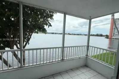 1175 NE Miami Gardens Dr #208, Miami: photo 1 of 22