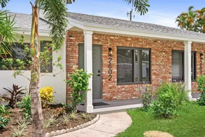 2600 NE 5th Ave, Boca Raton: photo 1 of 42