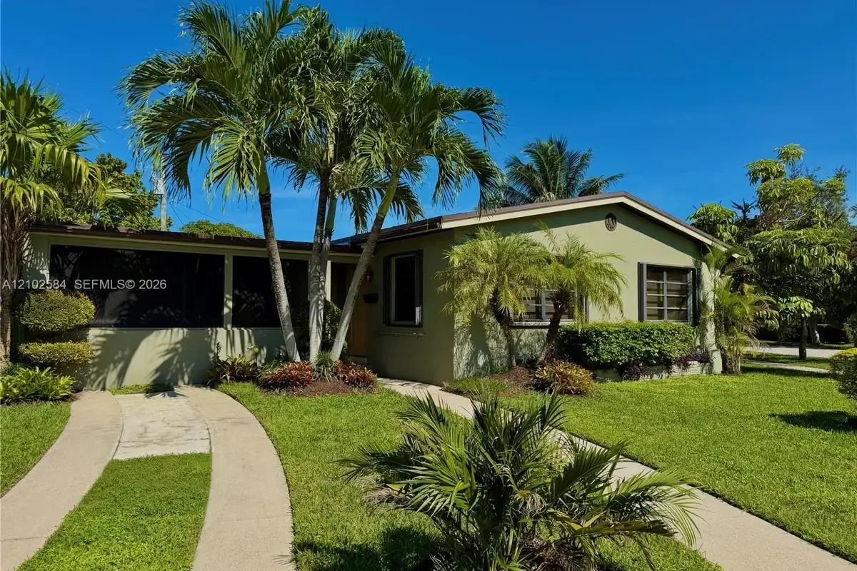 20835 Condado Rd, Cutler Bay: photo 1 of 19