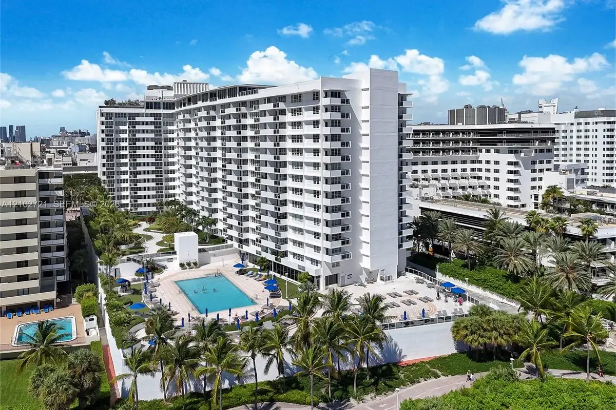 100 Lincoln Rd #1008, Miami Beach: photo 1 of 18