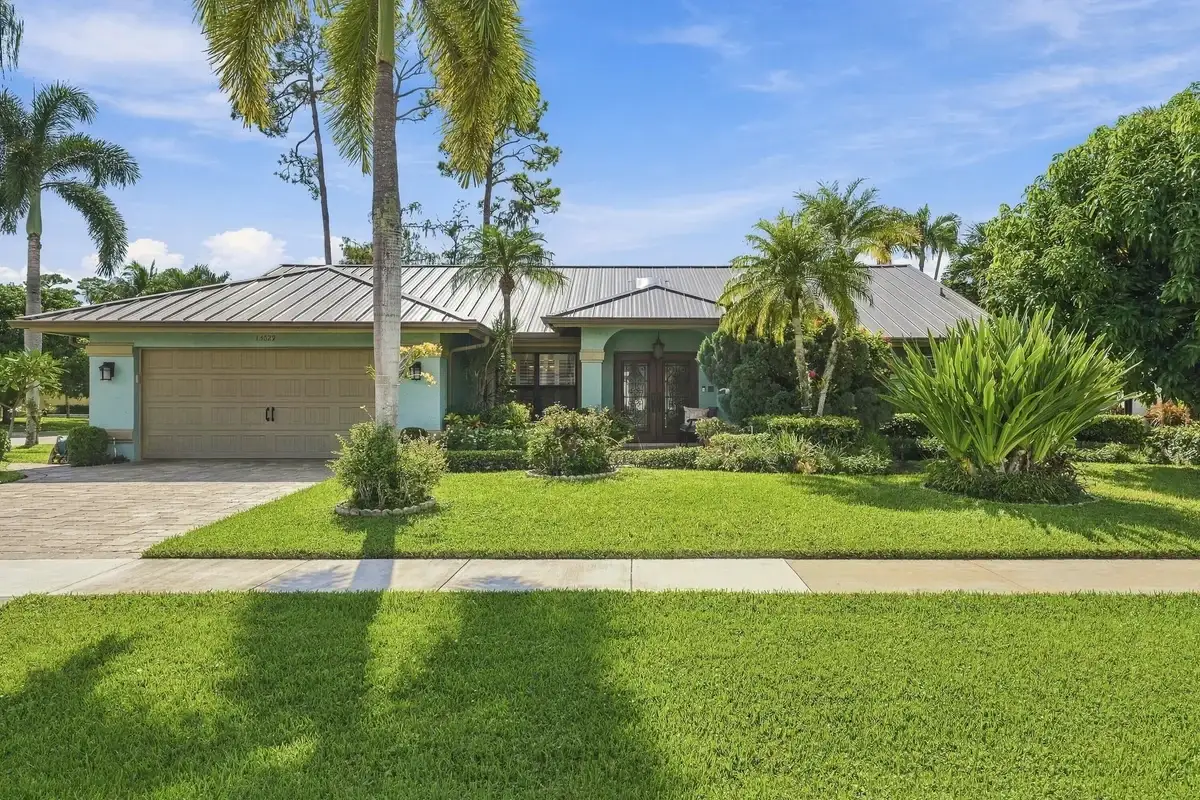 13629 Northumberland Cir, Wellington: photo 1 of 50