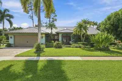 13629 Northumberland Cir, Wellington: photo 1 of 50