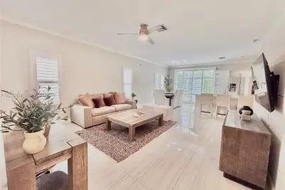 12616 Shoreline Dr #102, Wellington: photo 1 of 47