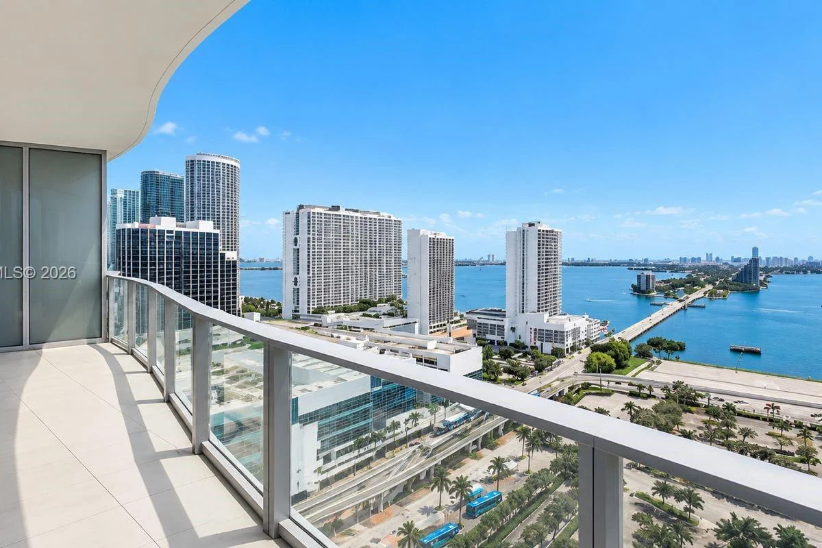 1400 Biscayne Blvd #1804, Miami: photo 1 of 27