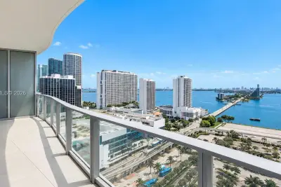 1400 Biscayne Blvd #1804, Miami: photo 1 of 27