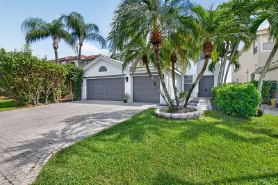 7328 Providence Rd, Boynton Beach: photo 1 of 75
