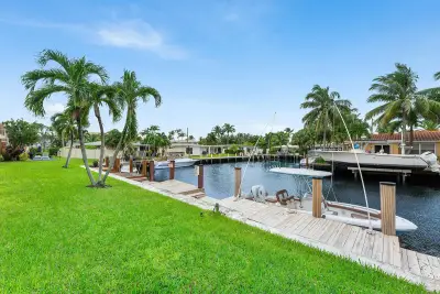 301 E Mcnab Rd #113, Pompano Beach: photo 1 of 18