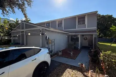 NW 79th Ave #4111, Sunrise: photo 1 of 15