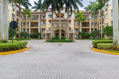 16101 Emerald Estates Dr #146, Weston: photo 1 of 7