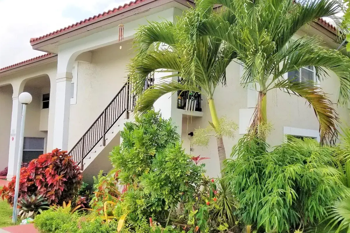 11453 NW 35th St, Coral Springs: photo 1 of 14