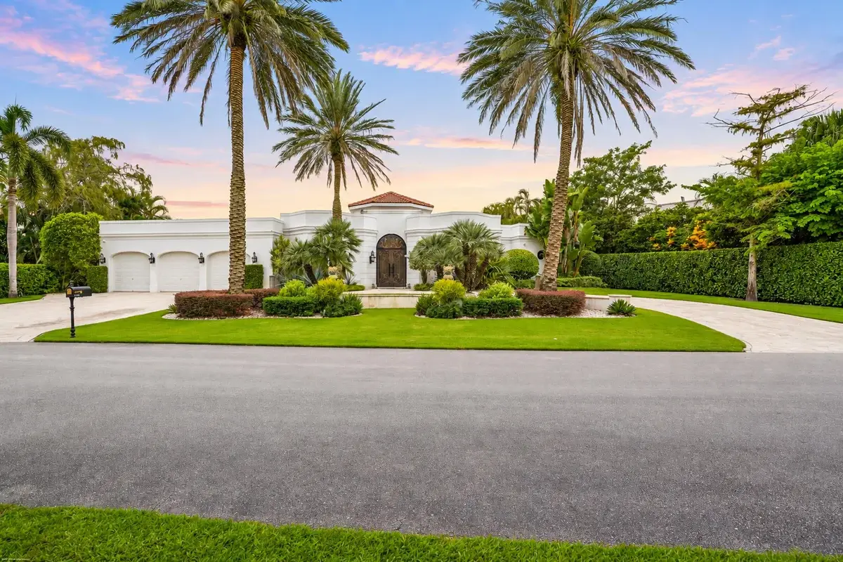 2344 Golf Brook Dr, Wellington: photo 1 of 39