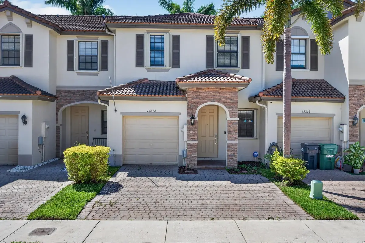 15212 SW 119th Ter, Miami: photo 1 of 46