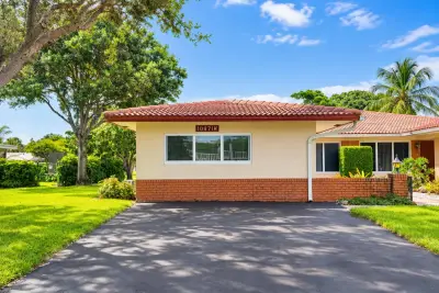 10071 NW 36th St, Coral Springs: photo 1 of 11