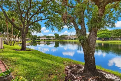 9012 Vineyard Lake Dr, Plantation: photo 1 of 84