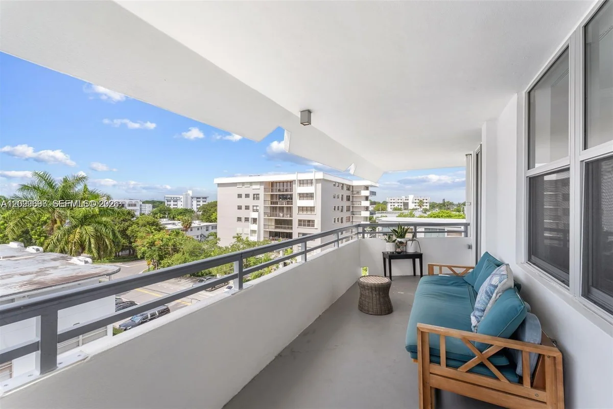 1080 94th St #612, Bay Harbor Islands: photo 1 of 23