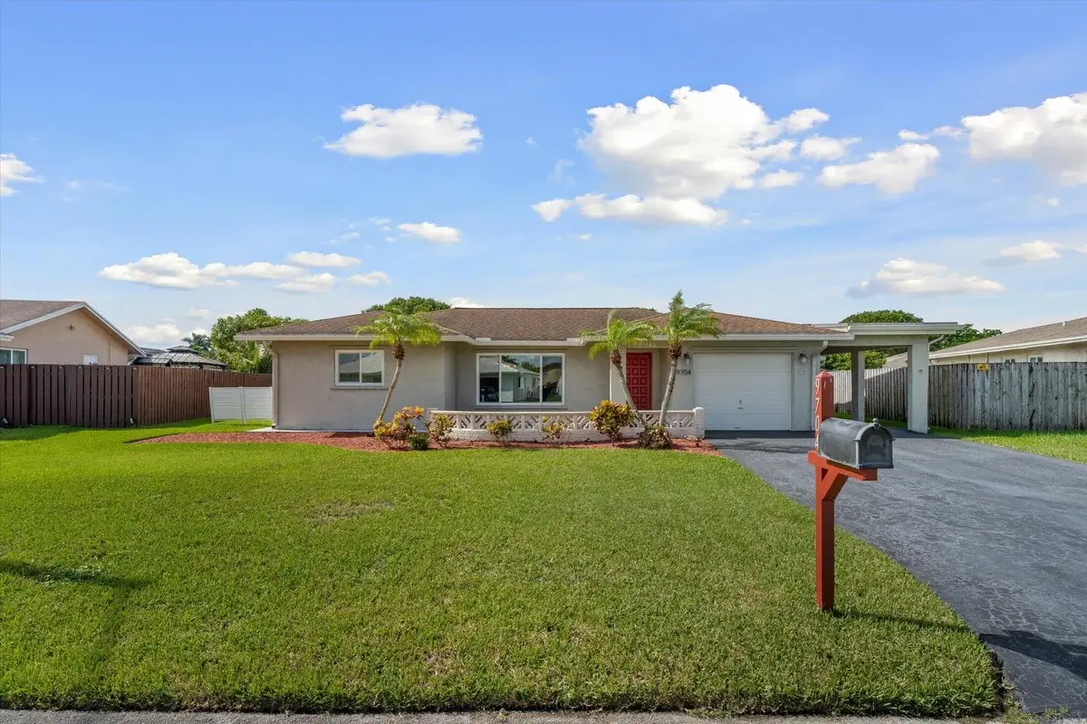 9704 NW 67th St, Tamarac: photo 1 of 47
