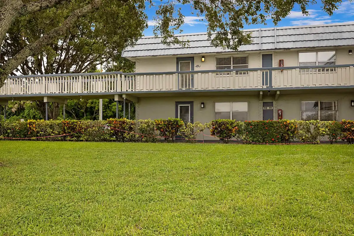 136 Tuscany B, Delray Beach: photo 1 of 25