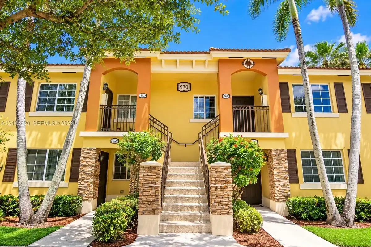 970 NE 34th Ave #203, Homestead: photo 1 of 21